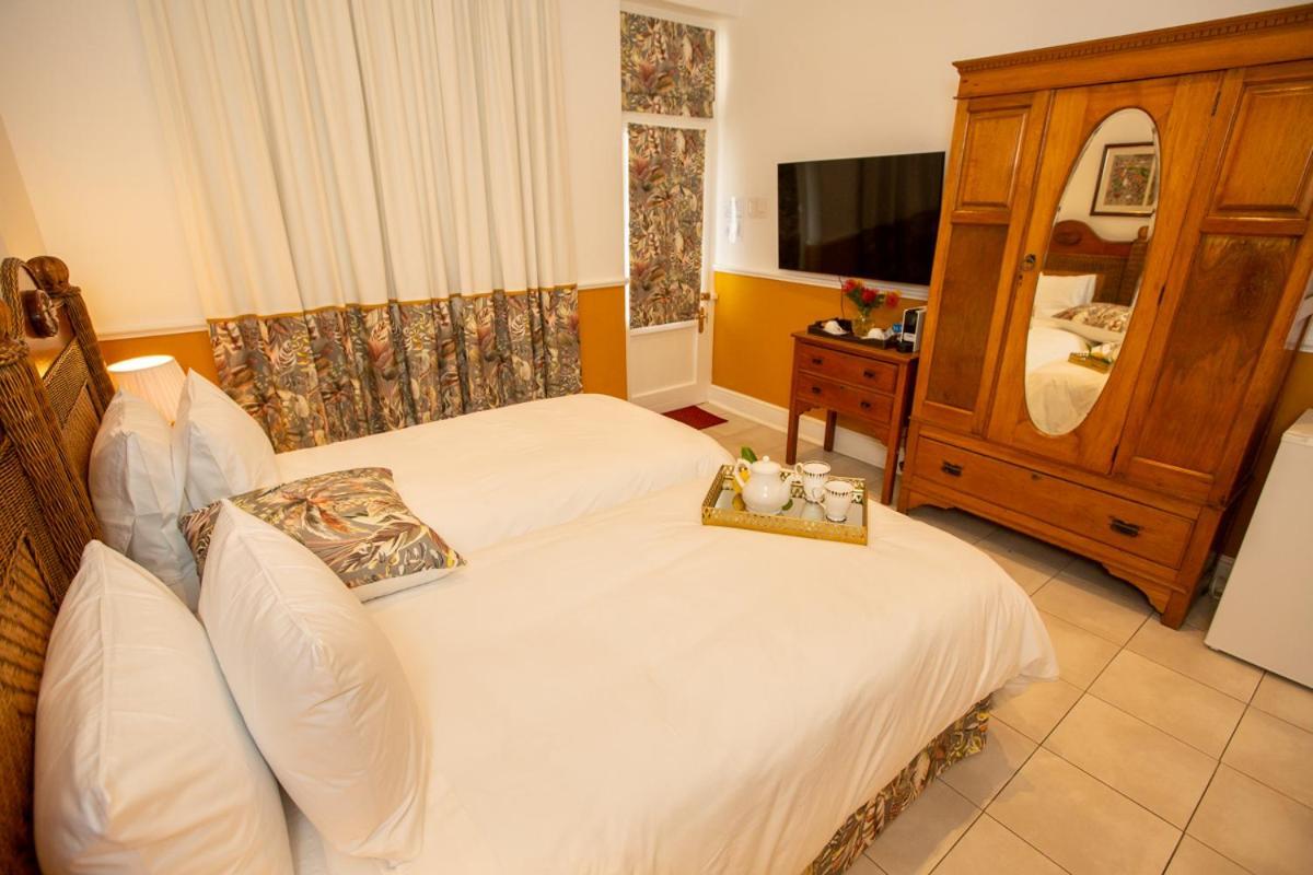 Le Ballon Rouge Guest House Franschhoek Extérieur photo